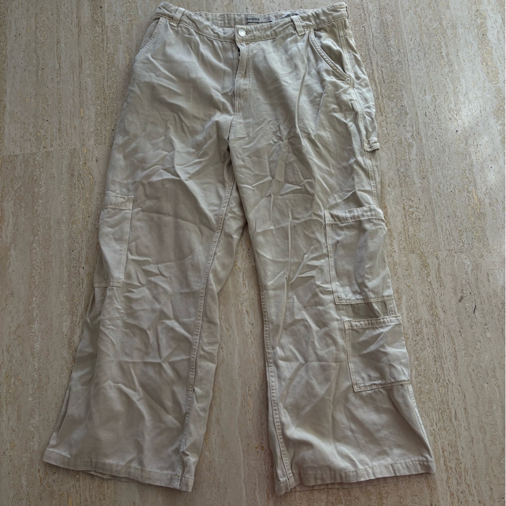 Bershka women’s Cream Carpenter Cargo Pants